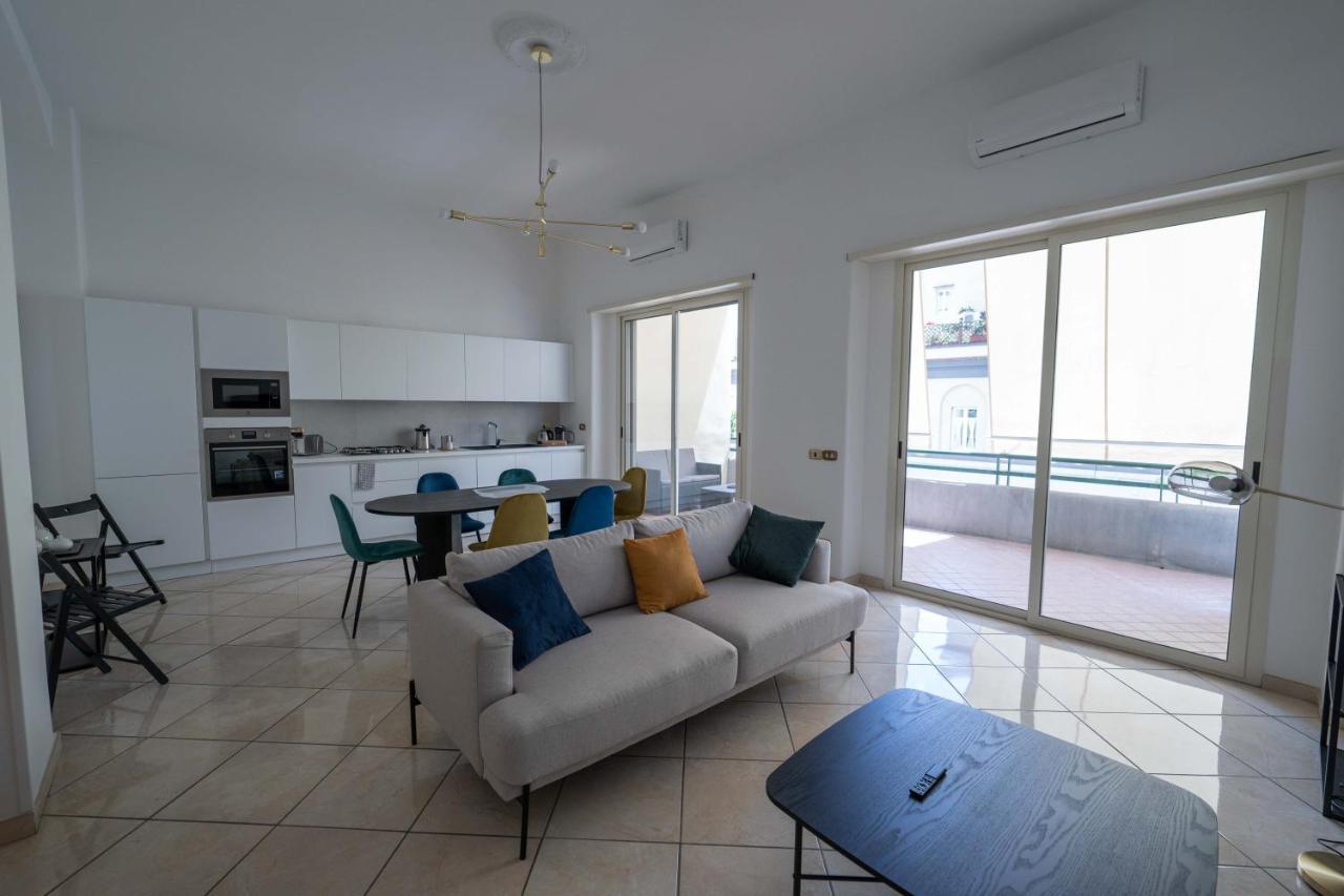 Chiaia Apartment San Pasquale By Dimorra Naples Exterior photo