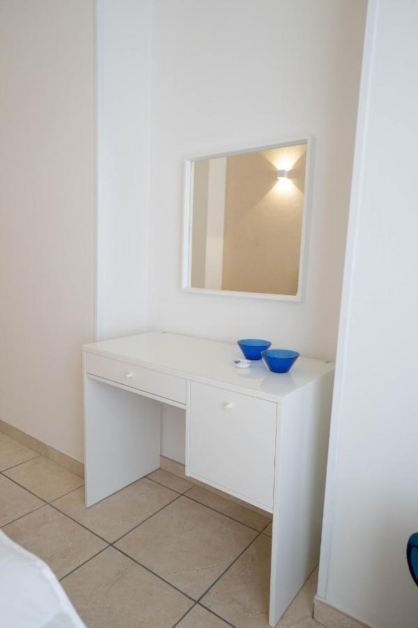 Chiaia Apartment San Pasquale By Dimorra Naples Exterior photo